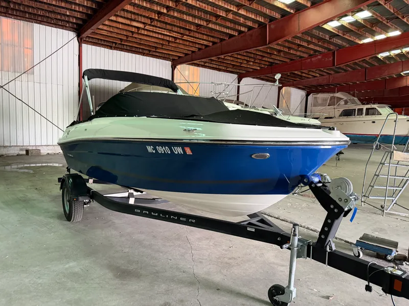 Slide: The Image of Bayliner VR4 Bowrider 2023 - 2