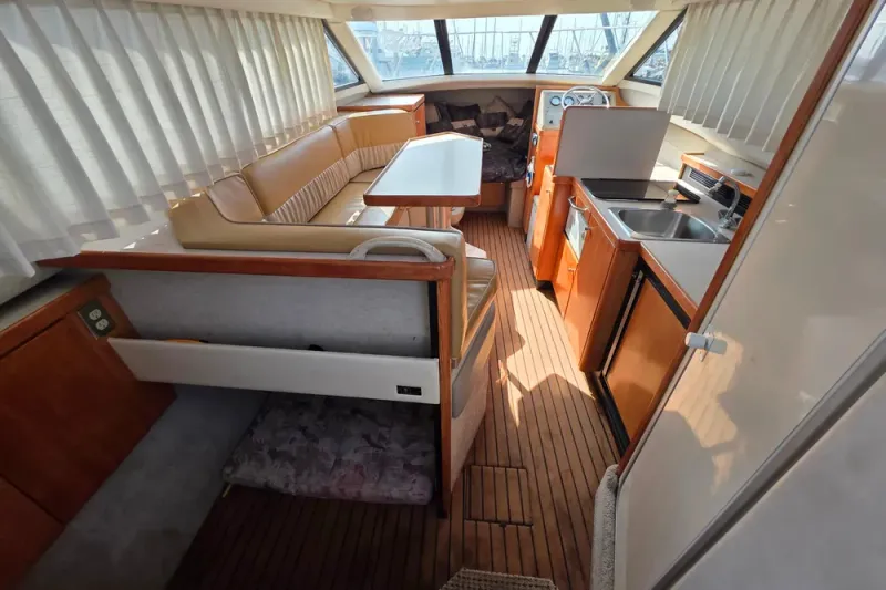 Slide: The Image of Bayliner 2858 Ciera Command Bridge 1999 - 10