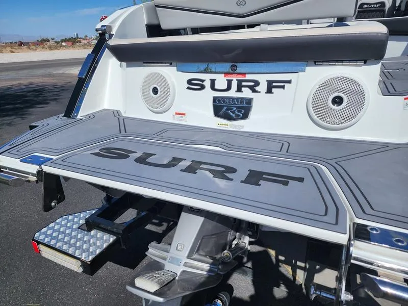 Slide: The Image of Cobalt Boats R8 Surf 2023 - 8