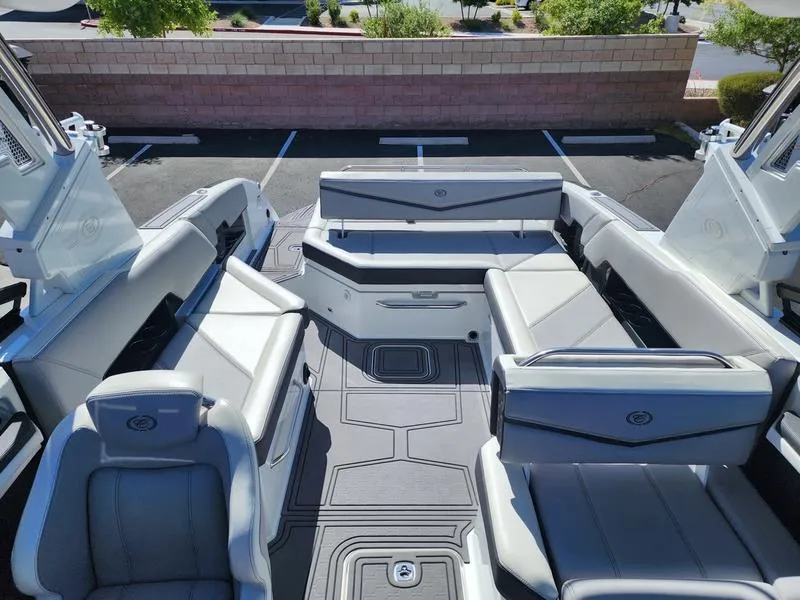 Slide: The Image of Cobalt Boats R8 Surf 2023 - 38