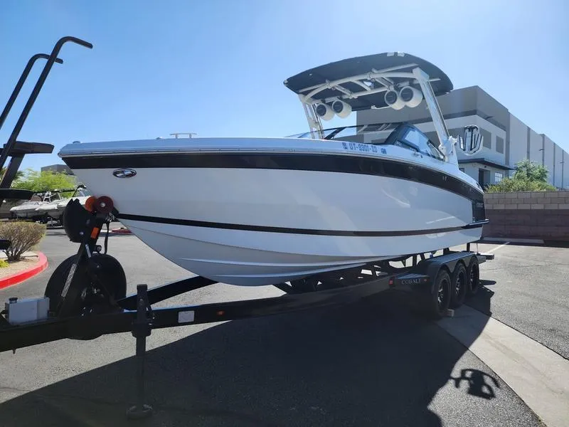 Slide: The Image of Cobalt Boats R8 Surf 2023 - 4