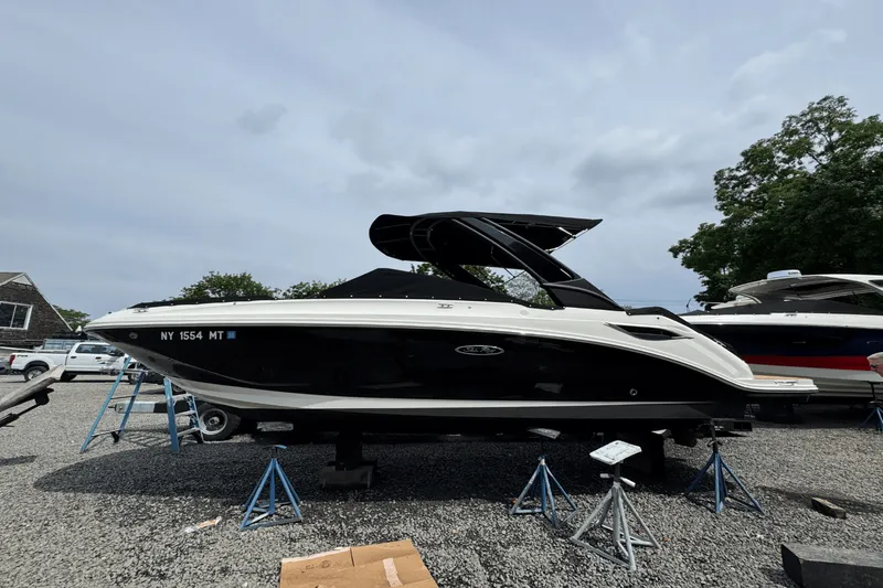 Slide: The Image of Sea Ray SDX 250 2023 - 34