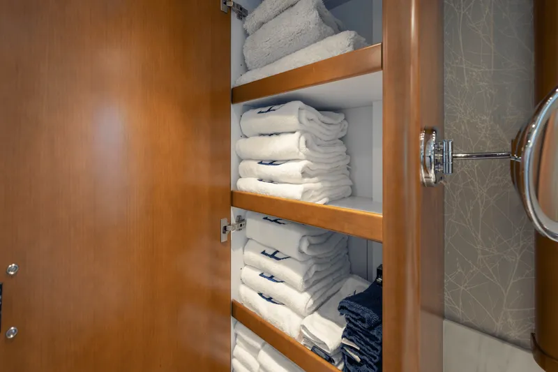 Slide: The Image of Westport 40M 2014 - 100