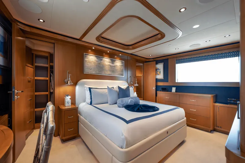 Slide: The Image of Westport 40M 2014 - 109