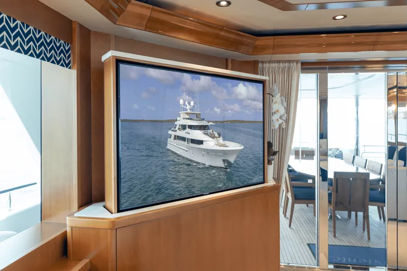 Slide: The Image of Westport 40M 2014 - 115