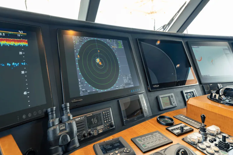 Slide: The Image of Westport 40M 2014 - 125