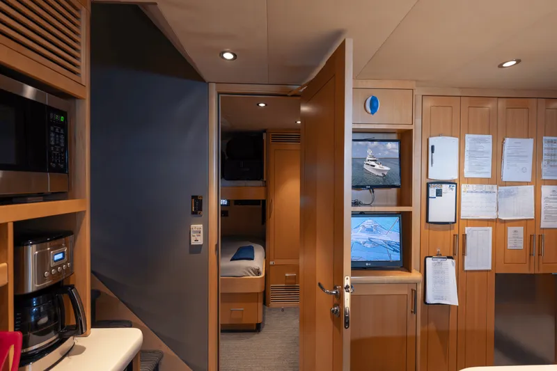 Slide: The Image of Westport 40M 2014 - 135