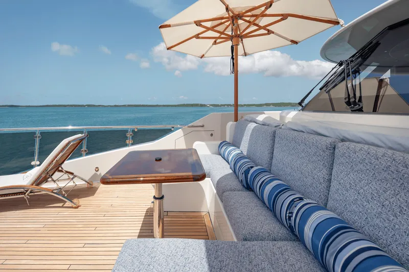 Slide: The Image of Westport 40M 2014 - 34