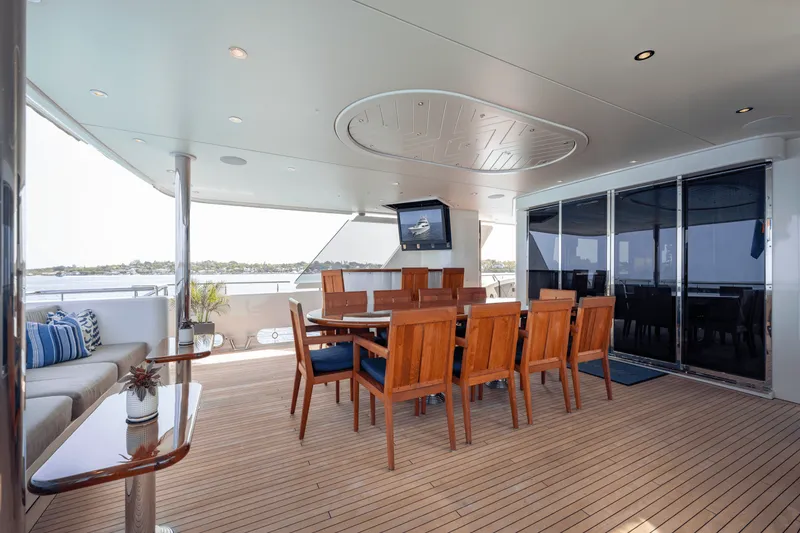 Slide: The Image of Westport 40M 2014 - 37