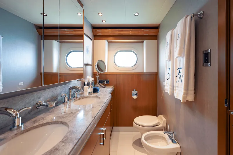 Slide: The Image of Westport 40M 2014 - 74