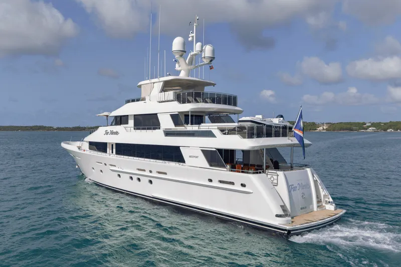 Slide: The Image of Westport 40M 2014 - 8