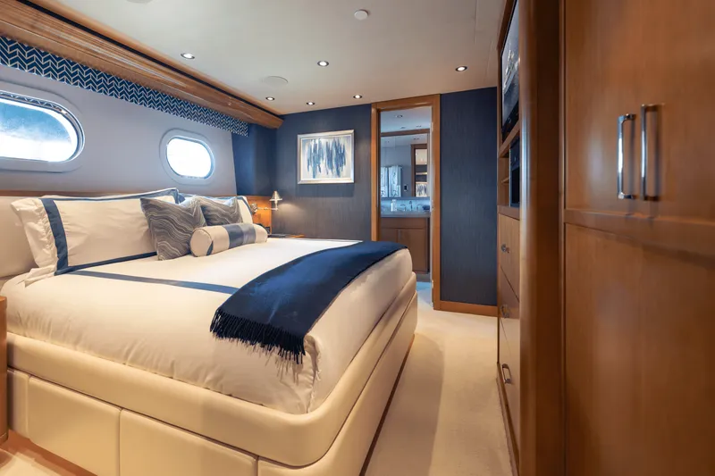 Slide: The Image of Westport 40M 2014 - 84