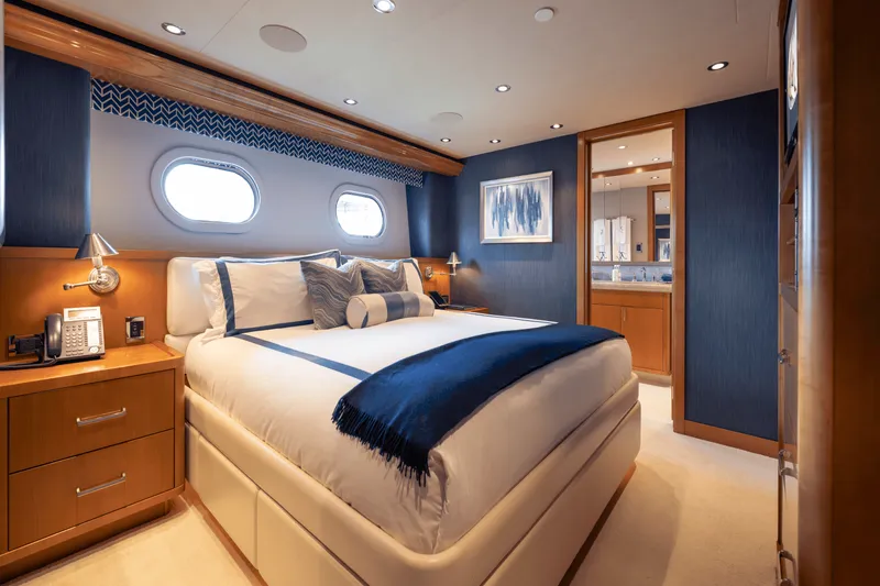 Slide: The Image of Westport 40M 2014 - 85