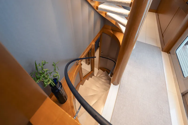 Slide: The Image of Westport 40M 2014 - 90