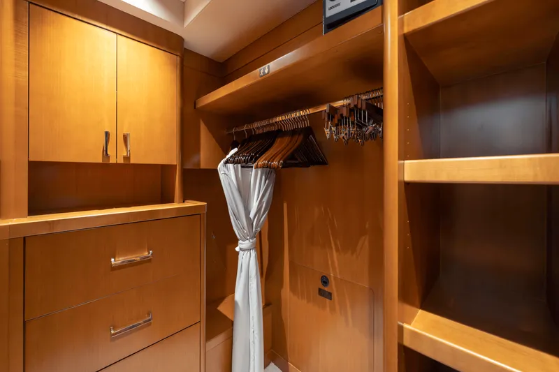 Slide: The Image of Westport 40M 2014 - 94