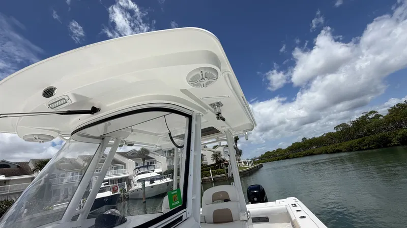 Slide: The Image of EdgeWater 320 CC 2017 - 18