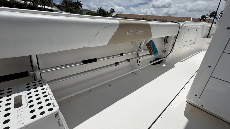 Slide: The Image of EdgeWater 320 CC 2017 - 36