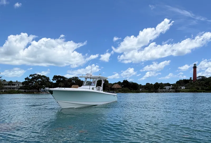 Slide: The Image of EdgeWater 320 CC 2017 - 6