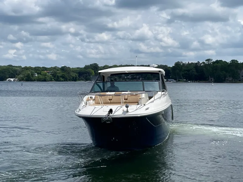Slide: The Image of Sea Ray 320 DA 2020 - 3