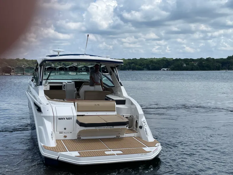 Slide: The Image of Sea Ray 320 DA 2020 - 8