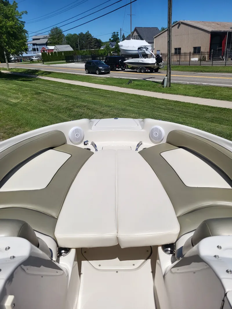 Slide: The Image of Sea Ray SUNDECK 2005 - 14