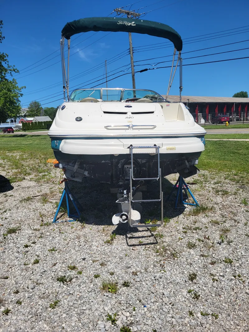Slide: The Image of Sea Ray SUNDECK 2005 - 3