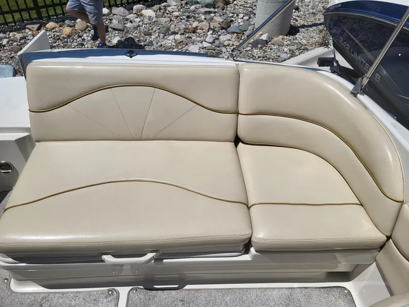 Slide: The Image of Sea Ray SUNDECK 2002 - 14