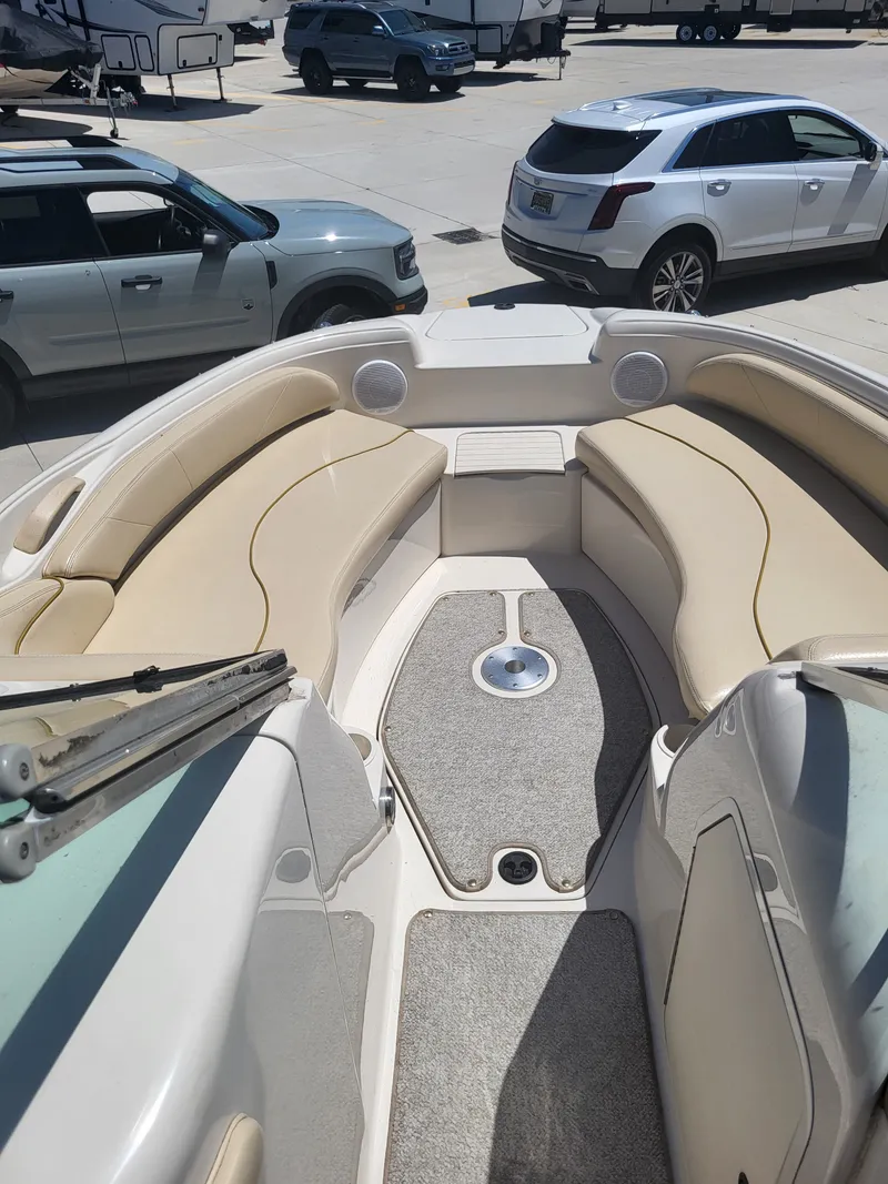 Slide: The Image of Sea Ray SUNDECK 2002 - 8
