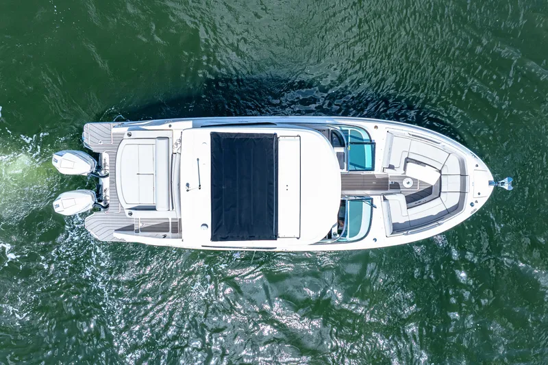 Slide: The Image of Sea Ray SLX 310 Outboard 2026 - 11