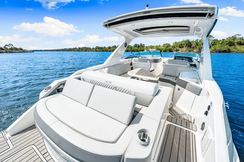 Slide: The Image of Sea Ray SLX 310 Outboard 2026 - 21