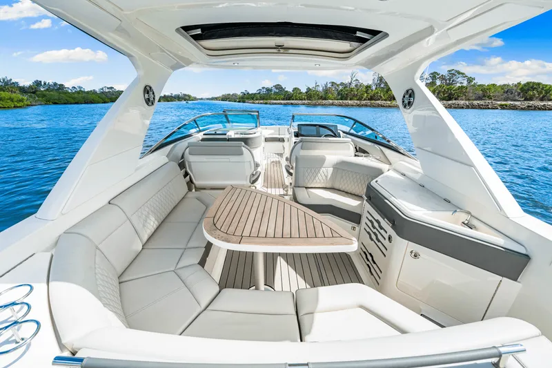 Slide: The Image of Sea Ray SLX 310 Outboard 2026 - 24