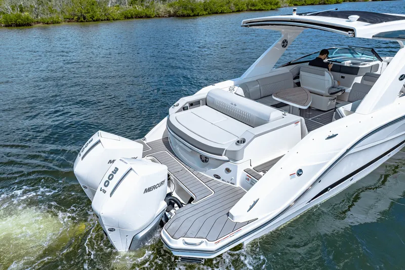 Slide: The Image of Sea Ray SLX 310 Outboard 2026 - 5