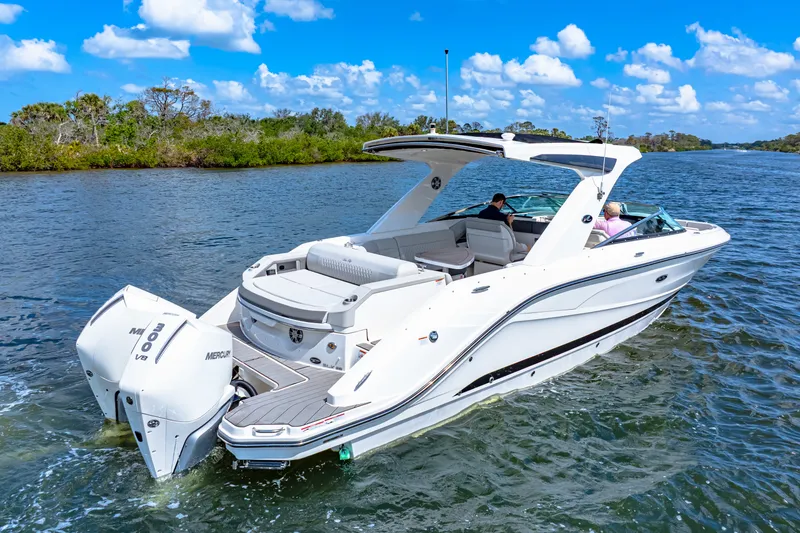 Slide: The Image of Sea Ray SLX 310 Outboard 2026 - 7