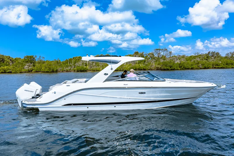 Slide: The Image of Sea Ray SLX 310 Outboard 2026 - 9