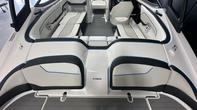 Slide: The Image of Yamaha AR210 2019 - 15
