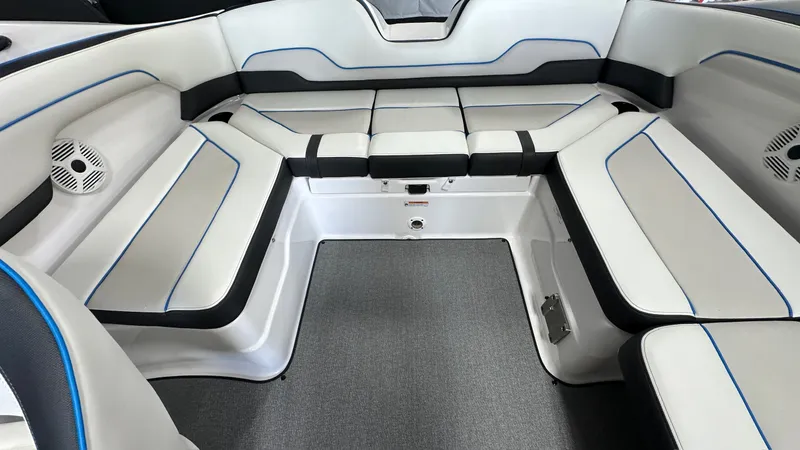 Slide: The Image of Yamaha AR210 2019 - 17