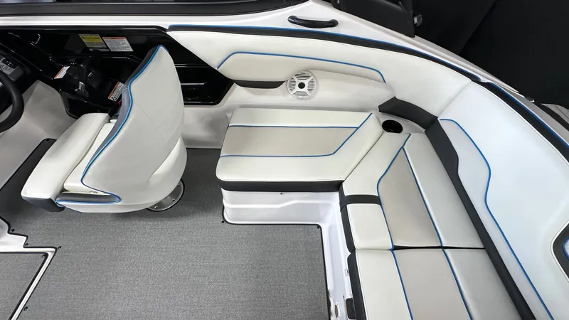 Slide: The Image of Yamaha AR210 2019 - 18