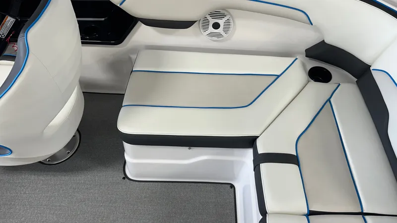 Slide: The Image of Yamaha AR210 2019 - 19