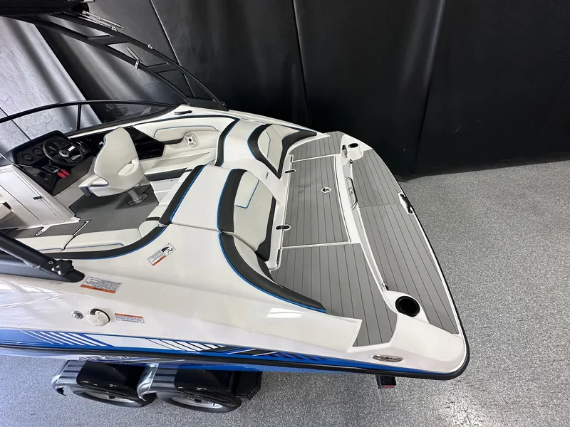 Slide: The Image of Yamaha AR210 2019 - 4