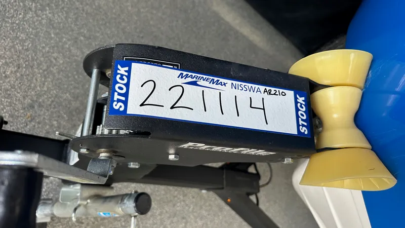 Slide: The Image of Yamaha AR210 2019 - 64