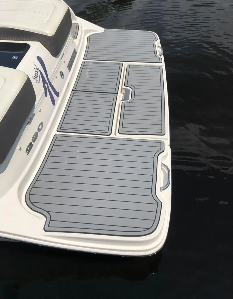 Slide: The Image of Sea Ray 290 SUNDECK 2016 - 22
