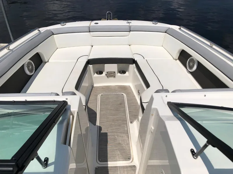 Slide: The Image of Sea Ray 290 SUNDECK 2016 - 9