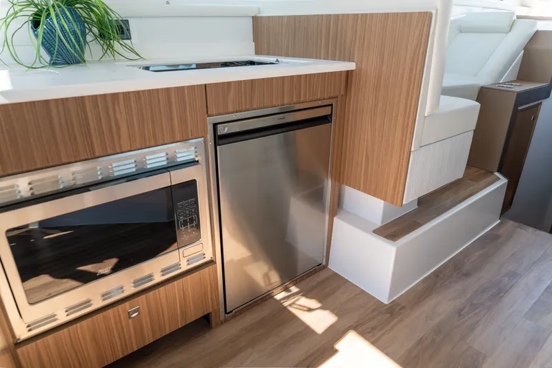 Slide: The Image of Cruisers 42 Cantius 2026 - 20