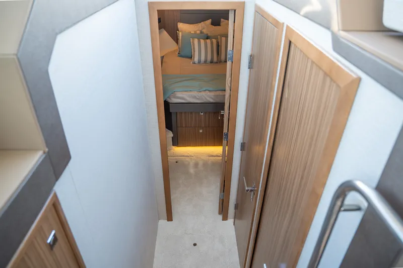 Slide: The Image of Cruisers Yachts 42 Cantius 2026 - 35