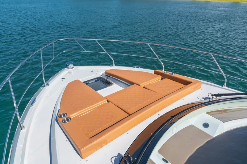 Slide: The Image of Cruisers Yachts 42 Cantius 2026 - 45