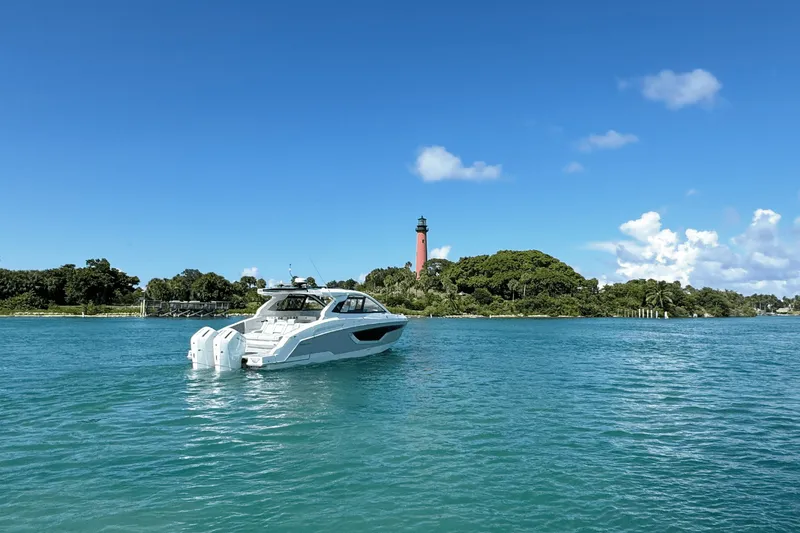 Slide: The Image of Cruisers 42 GLS Outboard 2026 - 2