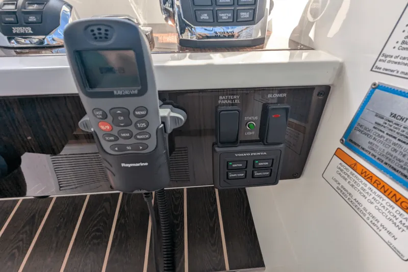 Slide: The Image of Cruisers 48 CANTIUS 2013 - 25