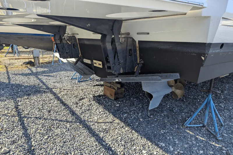 Slide: The Image of Cruisers Yachts 48 CANTIUS 2013 - 21