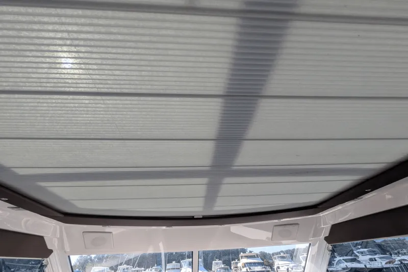 Slide: The Image of Cruisers Yachts 48 CANTIUS 2013 - 32