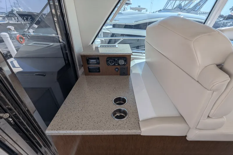 Slide: The Image of Cruisers Yachts 48 CANTIUS 2013 - 41